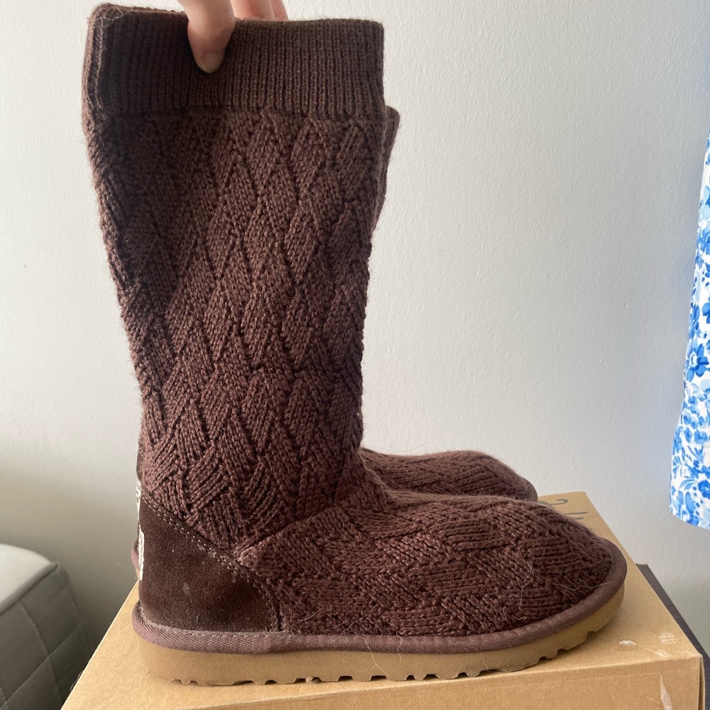 UGG Kids Classic Cardi Cabled Knit Boots - Y3